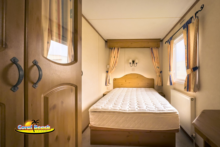8 berth