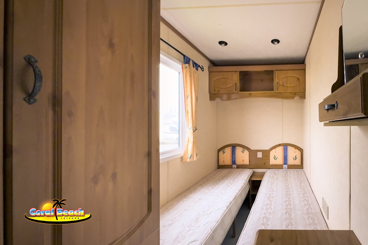 8 berth