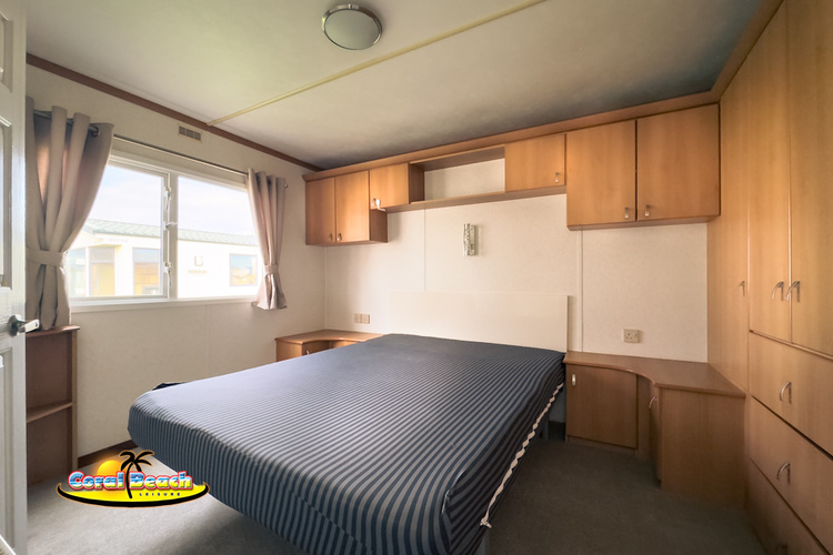 6 berth