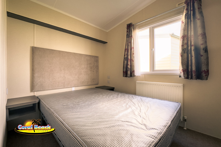 8 berth