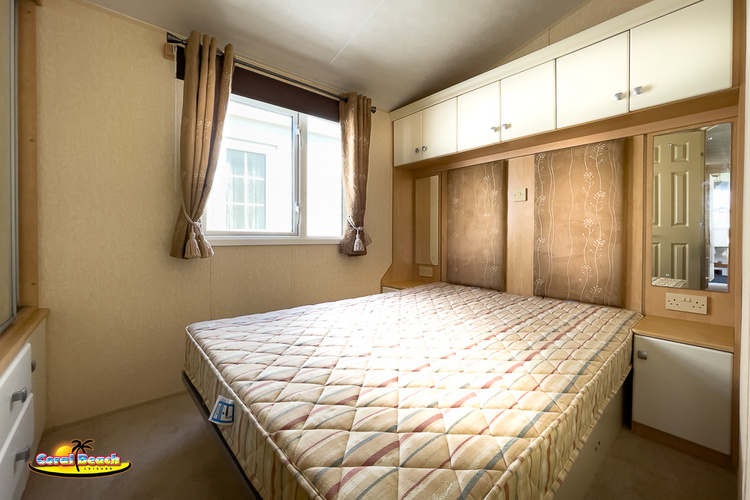 8 berth