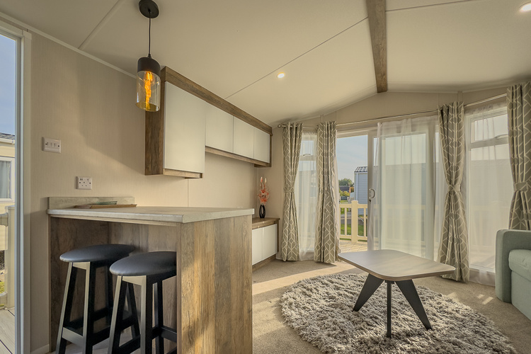 8 berth