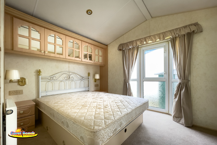 6 berth