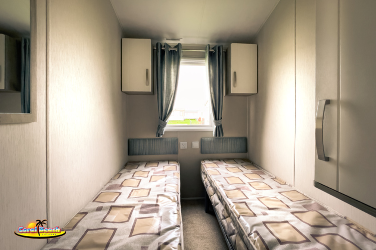 8 berth