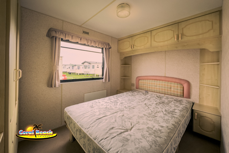 8 berth