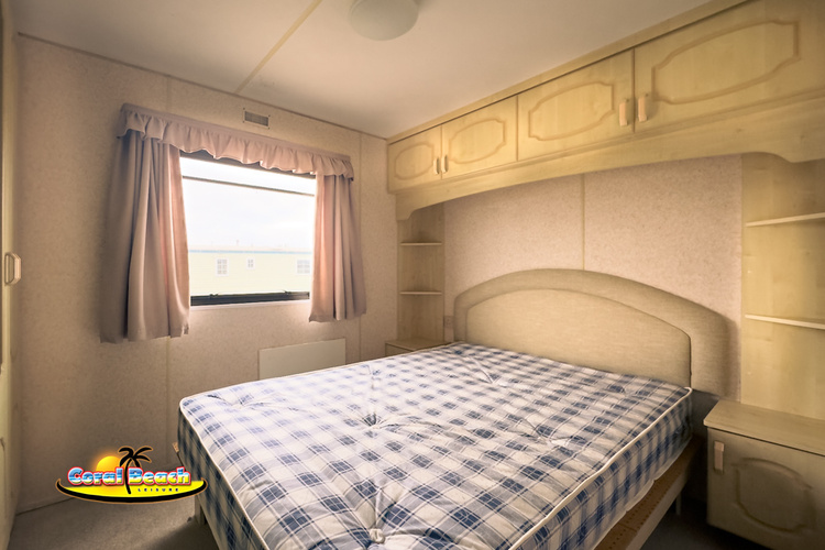 8 berth