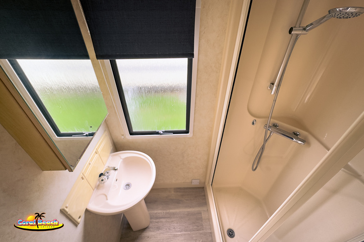8 berth