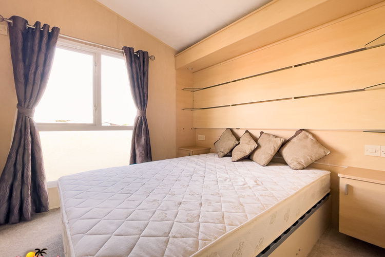 6 berth